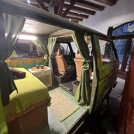 Urban Glamping ホテル