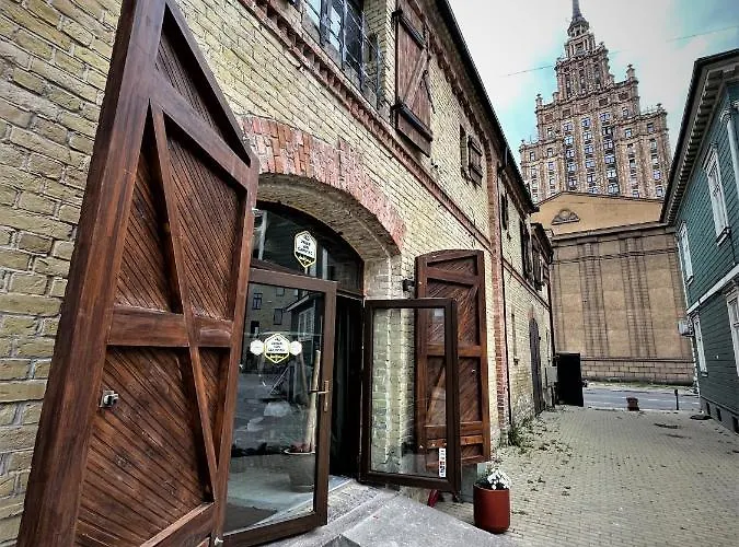 Urban Glamping Hotell 2*