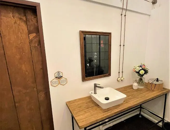 Urban Glamping Hotel