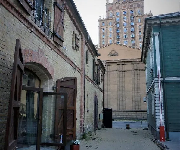 Hotel Urban Glamping 2*