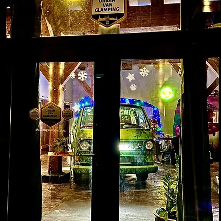 Urban Glamping