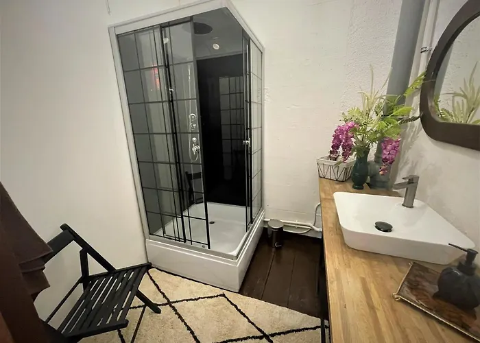 Otel Urban Glamping 2*