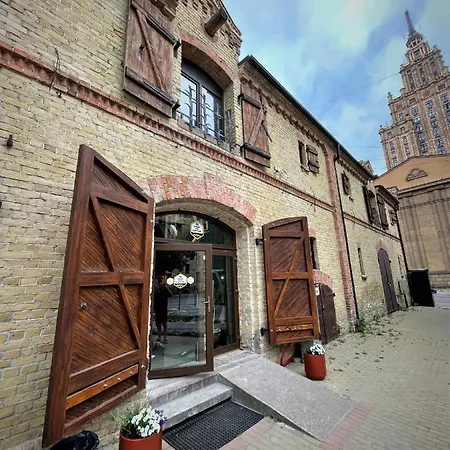 Отель Urban Glamping Рига